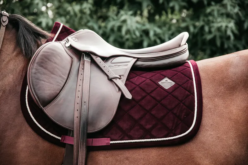 Kentucky Horsewear Corduroy Saddle Pad SJ Bordeaux