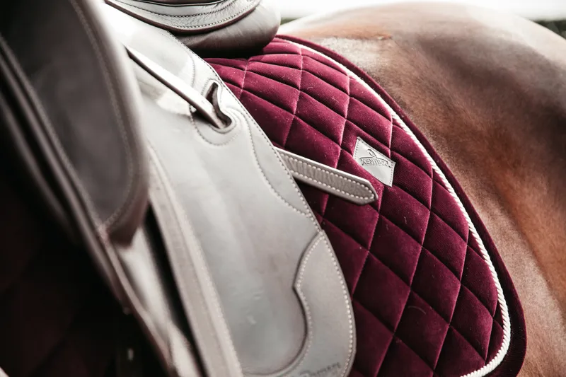 Kentucky Horsewear Corduroy Saddle Pad SJ Bordeaux-3
