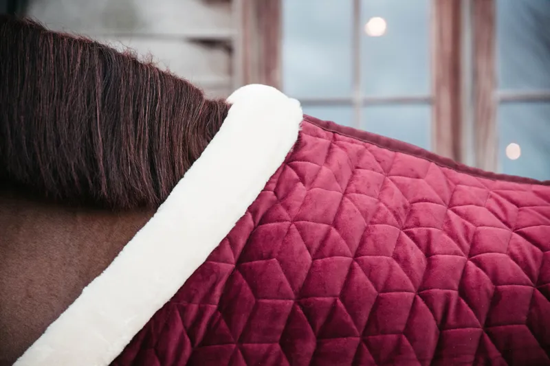 Kentucky Horsewear Show Rug Velvet Bordeaux-1