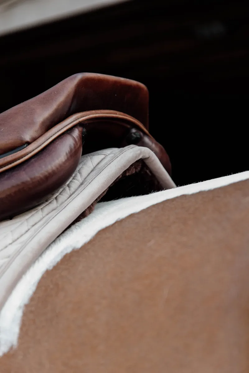 Kentucky Horsewear Skin Friendly Saddle Pad Velvet Jumping Beige-4