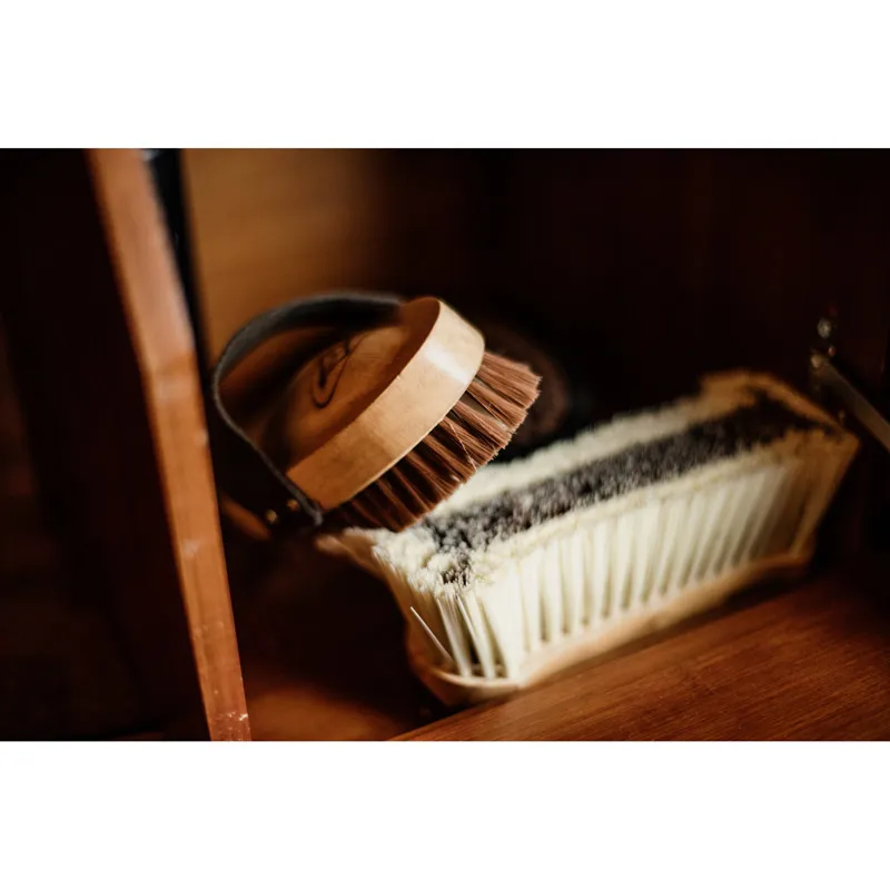 Grooming Deluxe Showing Grooming Box-4