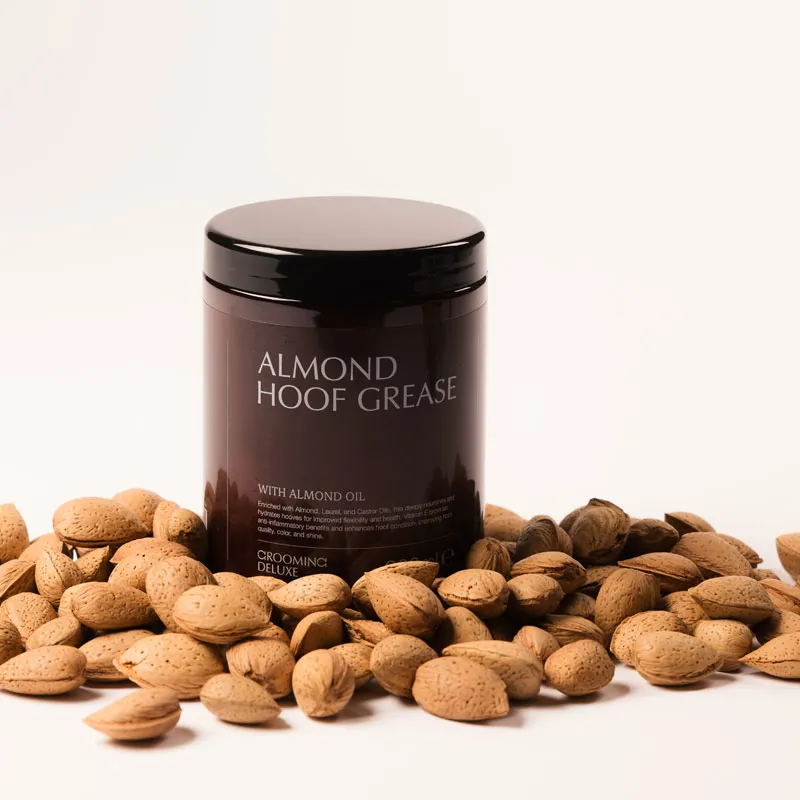 Grooming Deluxe Almond Hoof Grease 900ml