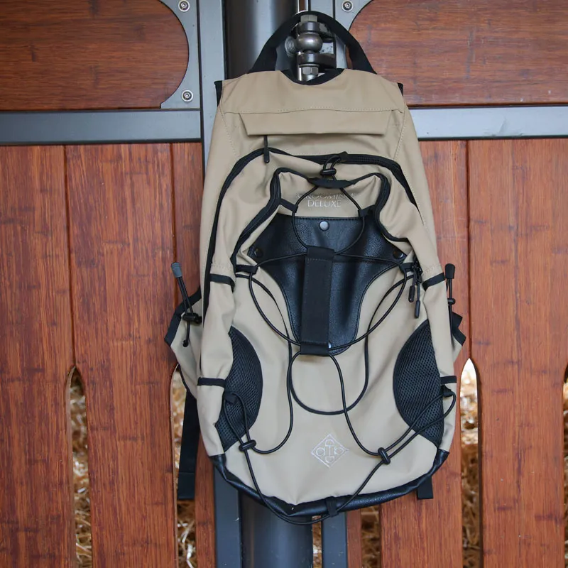 Grooming Deluxe Grooms Backpack Beige