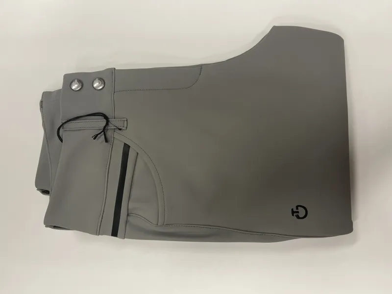 Cavalleria Toscana Silicone Knee Grip Logo Breech Light Grey