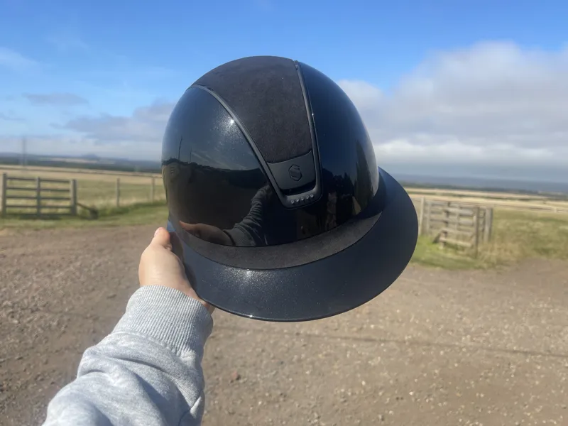 Samshield MissShield V2 Glossy Black Alcantara Top and Band 5 Crystals