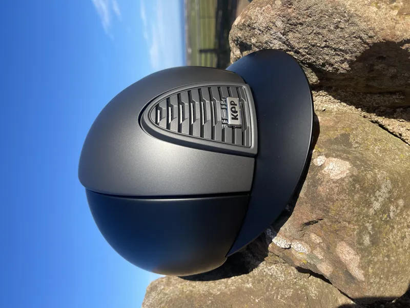 KEP Cromo 2.0 Textile Black with Text Grey Front and Visor-1