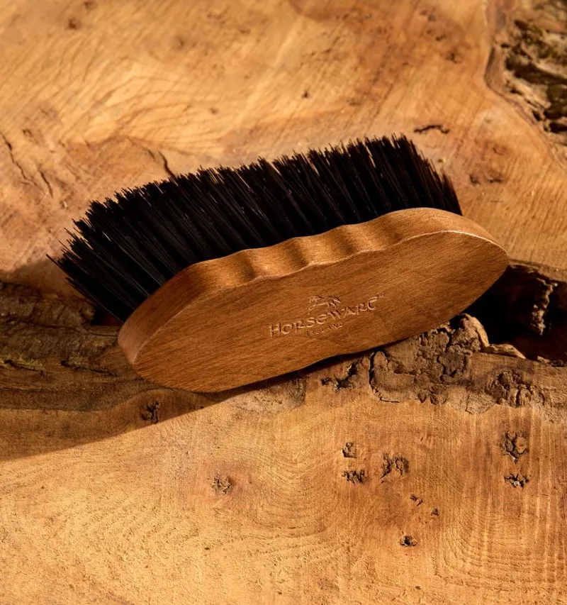 Horseware Signature Soft Flick Brush - Natural 