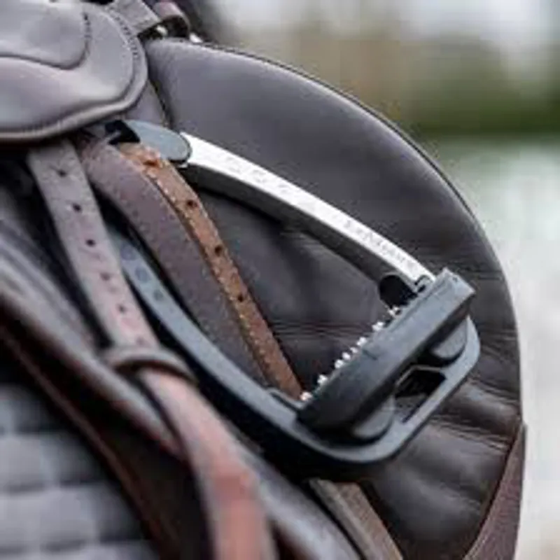 LeMieux Vector Balance Stirrup Black/Black-4