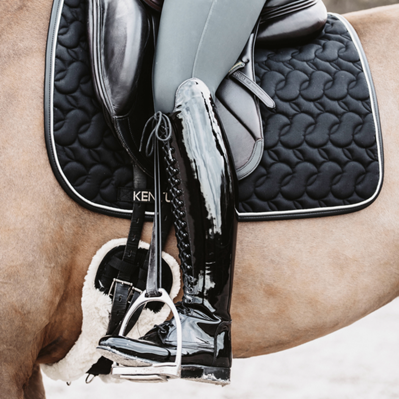 Kentucky Horsewear Sheepskin Short Girth Black/ Natural-1