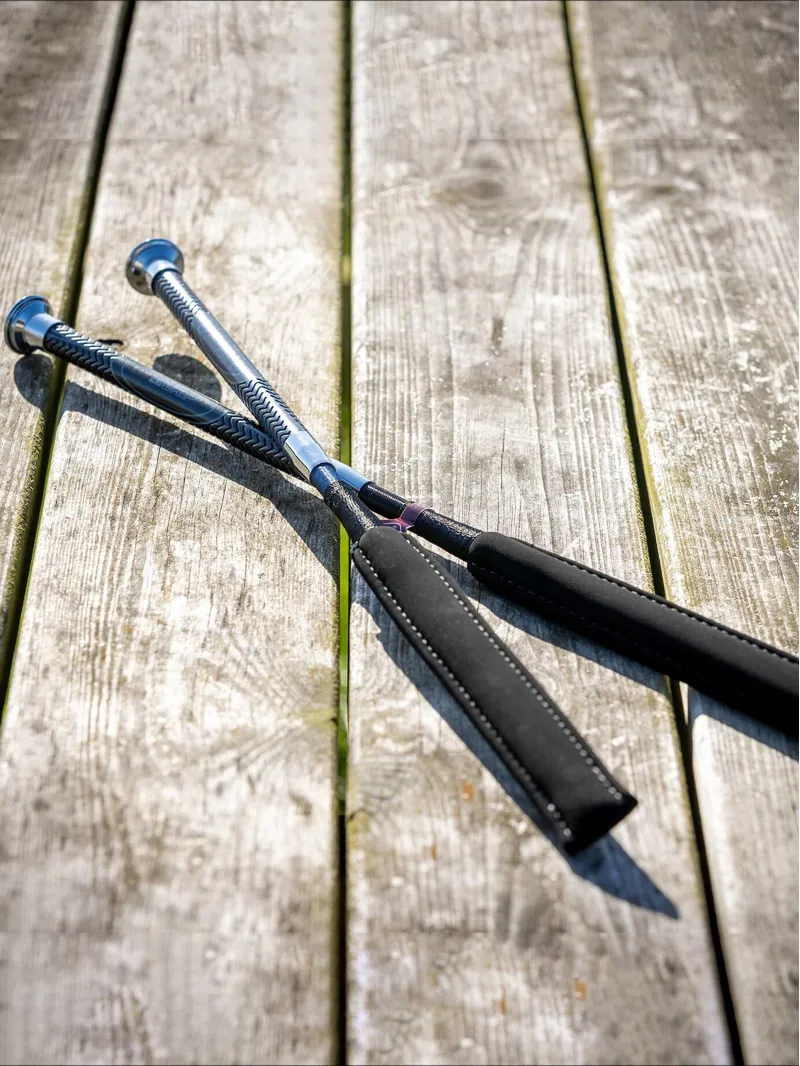 LeMieux Junior Pro Baton Whip Black-1