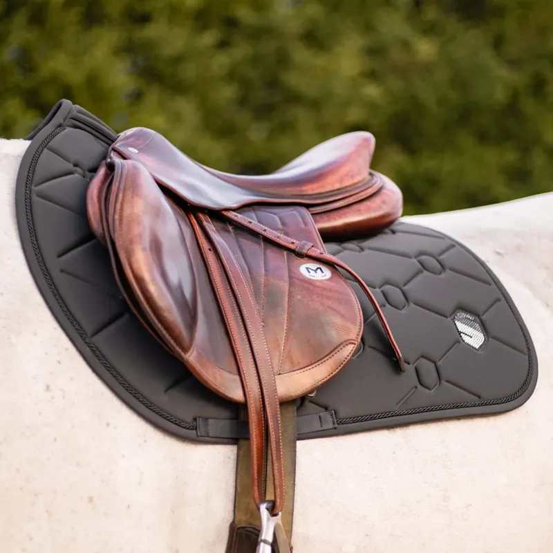 Samshield Spineshield Swarovski Jump Saddle Pad Anthracite-1